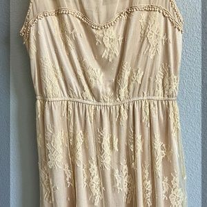 Beige Lacey Summer Dress (L)